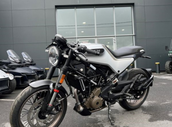 HUSQVARNA 401 VITPILEN