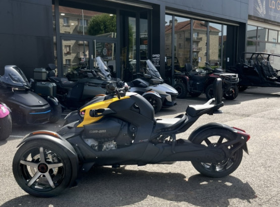CAN-AM RYKER 900 SPORT
