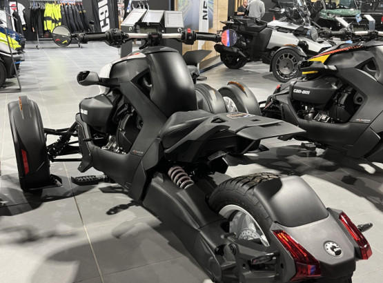 CAN-AM RYKER 900 RALLY 2022 // NEUF // CLE EN MAIN